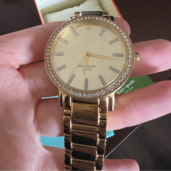 KATE SPADE GOLD ROUND WATCH - Picture 2 of 10